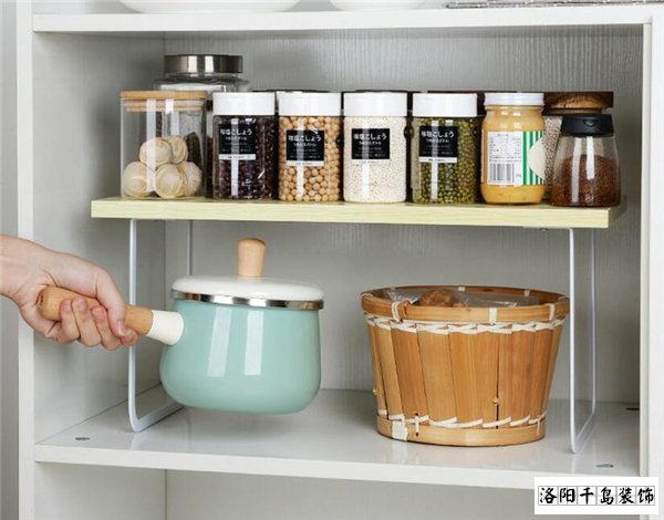 內(nèi)置分層架，櫥柜更能裝